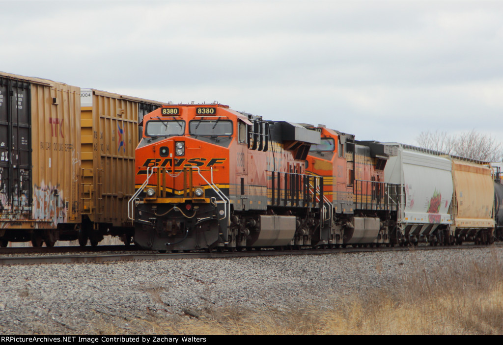 BNSF 8380